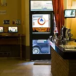 Be Hostel *