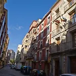 Hostel Be