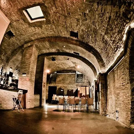 بيت شباب Be *