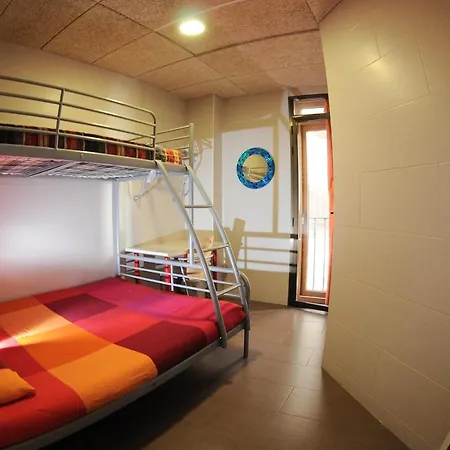 Be Hostel *